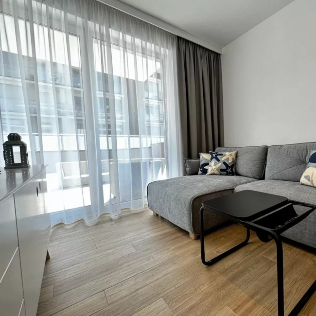 Firany do pokoju apartamentu ze zdjęcia z realizacji
